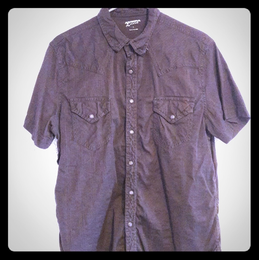 Arizona - black button-down